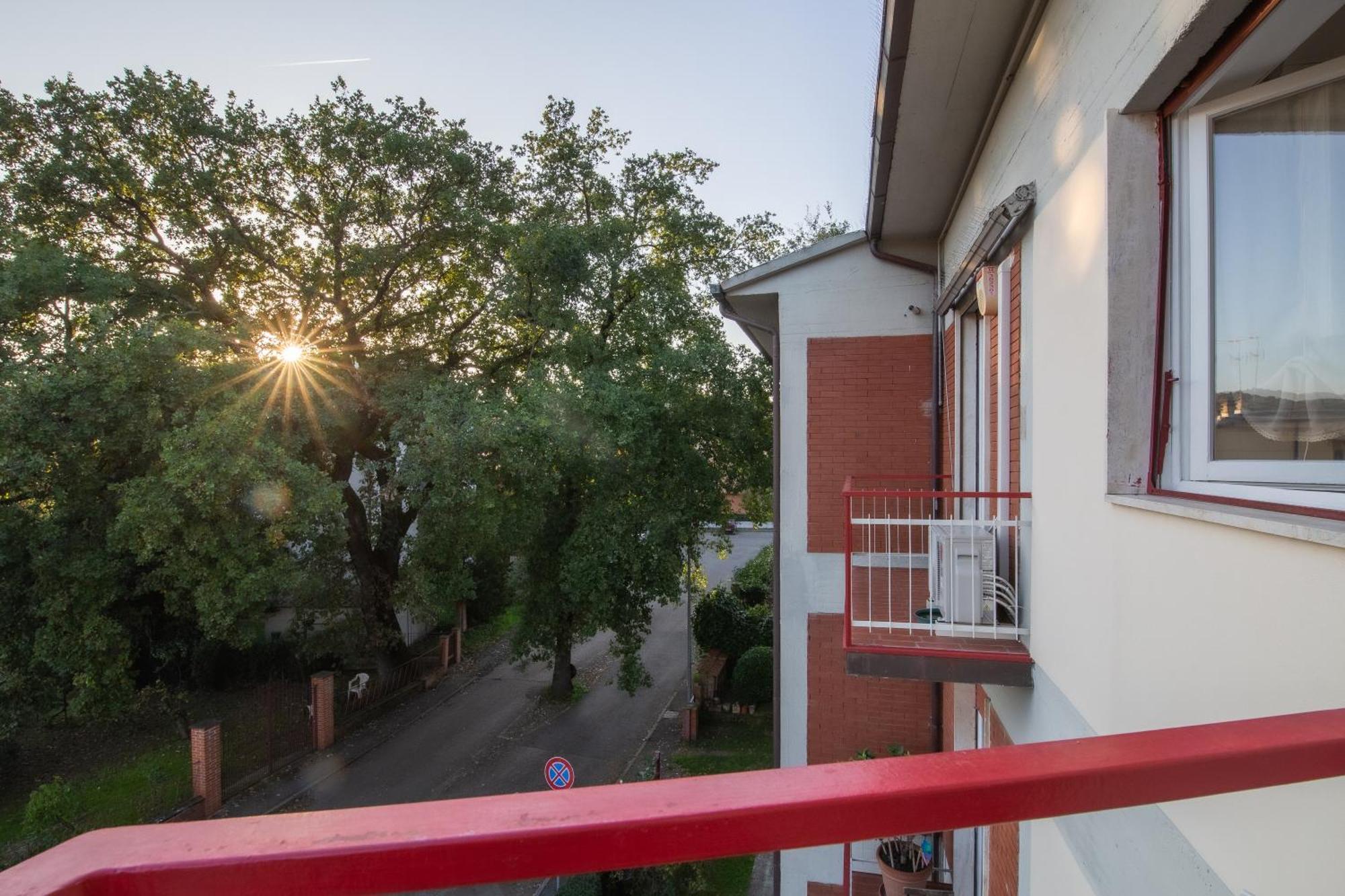 Domus Umberto - Guest House Arezzo Buitenkant foto
