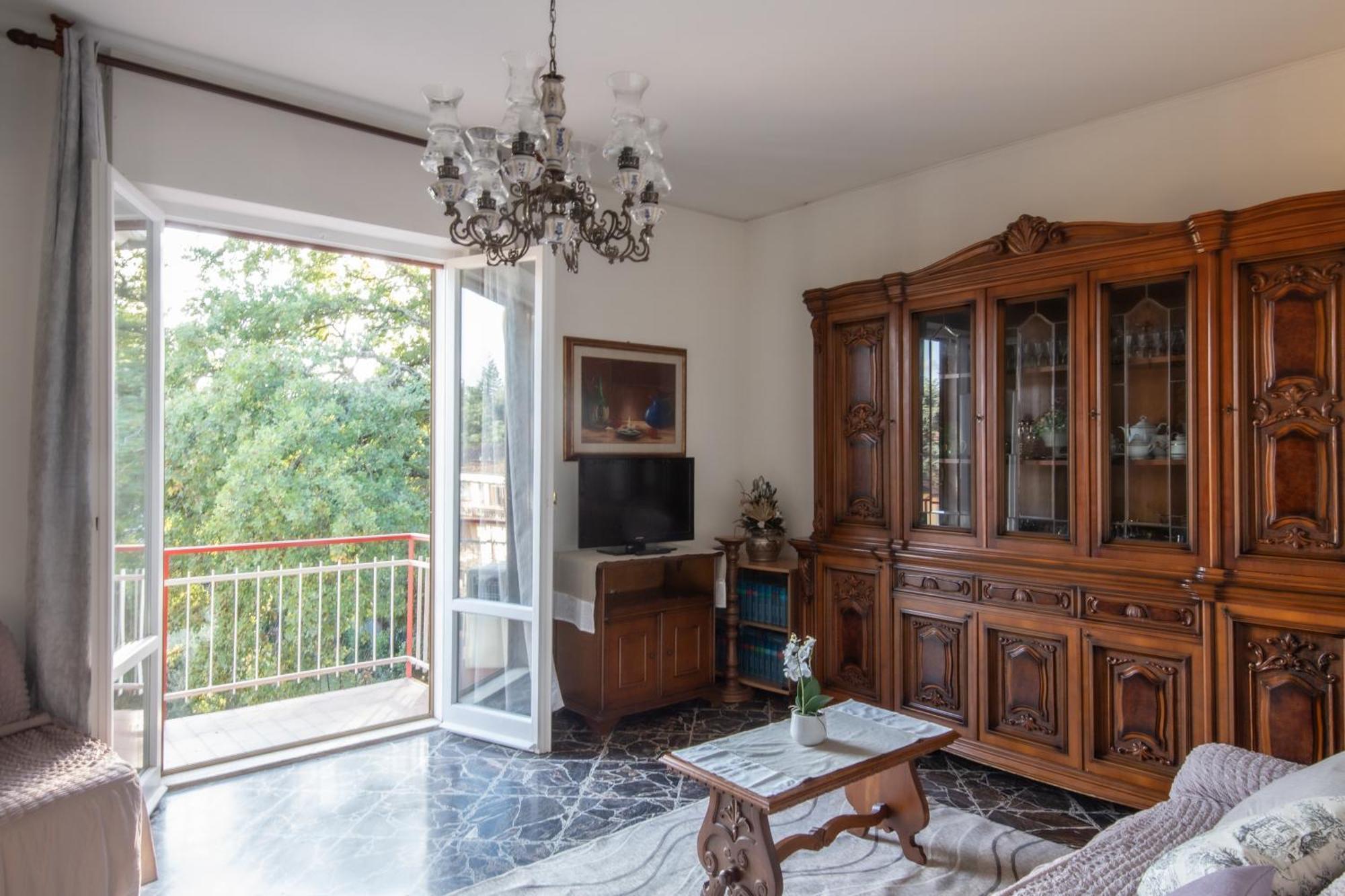 Domus Umberto - Guest House Arezzo Buitenkant foto