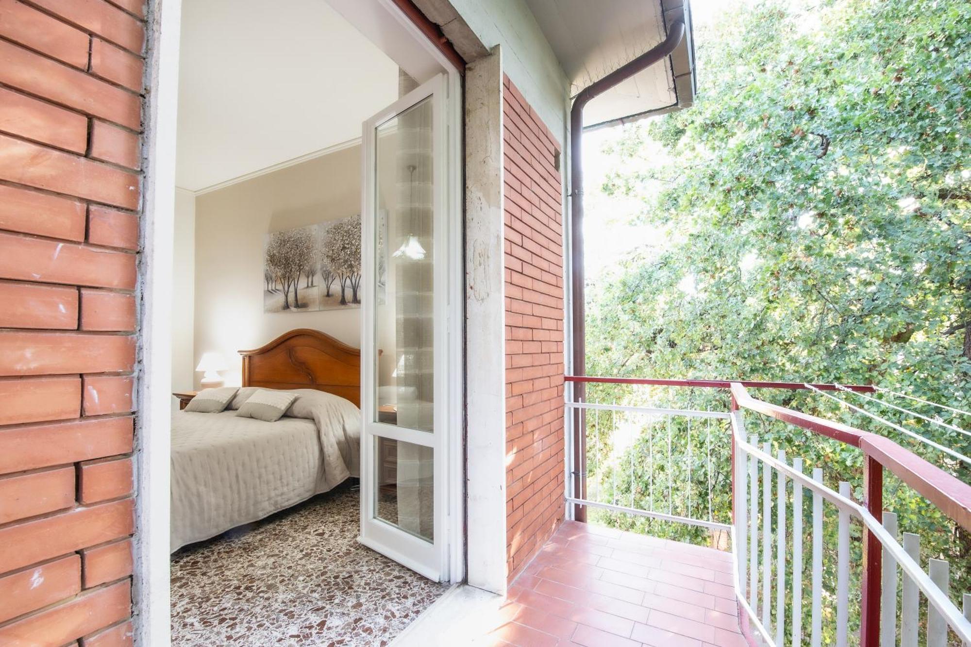 Domus Umberto - Guest House Arezzo Buitenkant foto