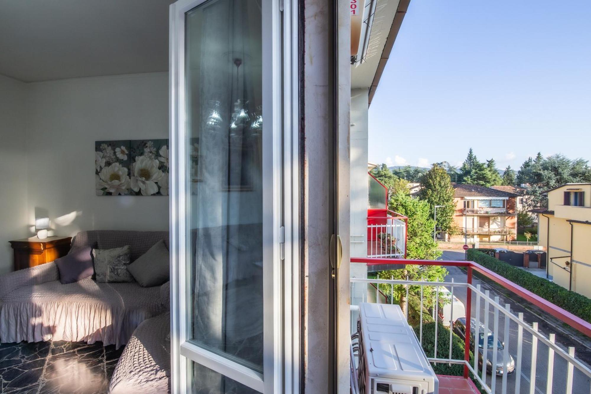 Domus Umberto - Guest House Arezzo Buitenkant foto