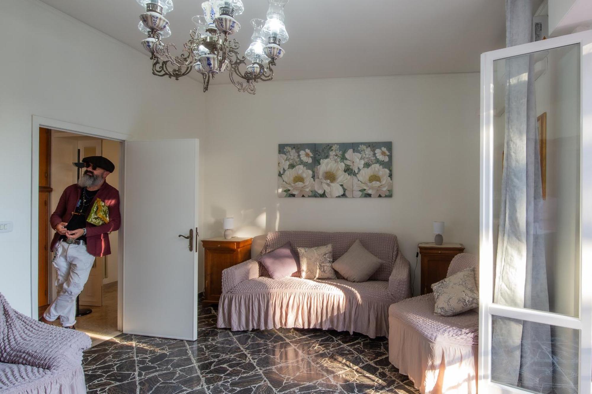 Domus Umberto - Guest House Arezzo Buitenkant foto